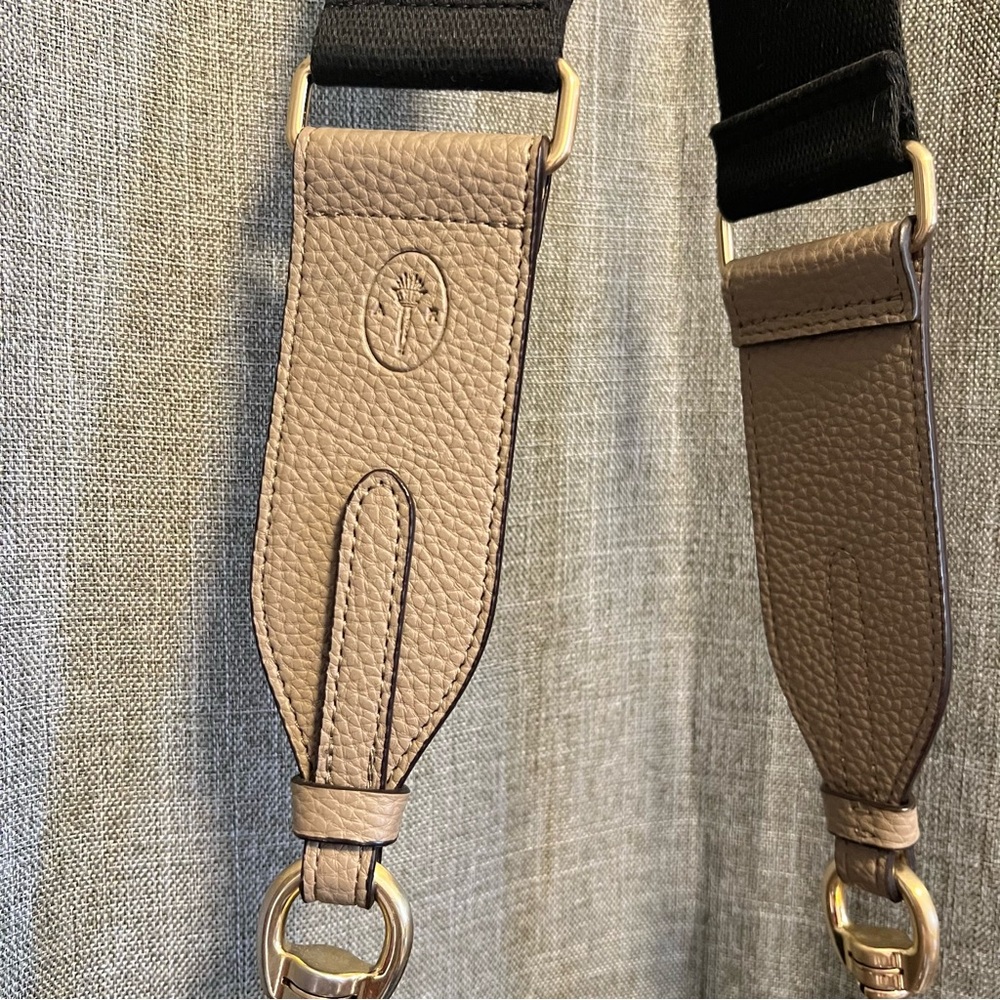 Angela Roi Dark Brown Crossbody Bag - Picture 11 of 12